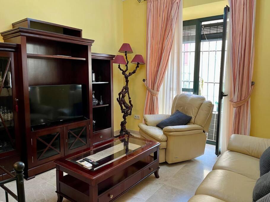 Apartamento Suite Alameda De Hercules Sewilla Zewnętrze zdjęcie